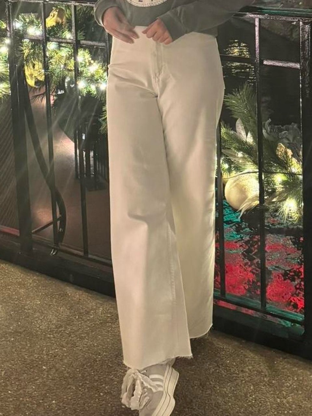 Zara White High Rise Wide Leg Jeans - Picture 4 of 4